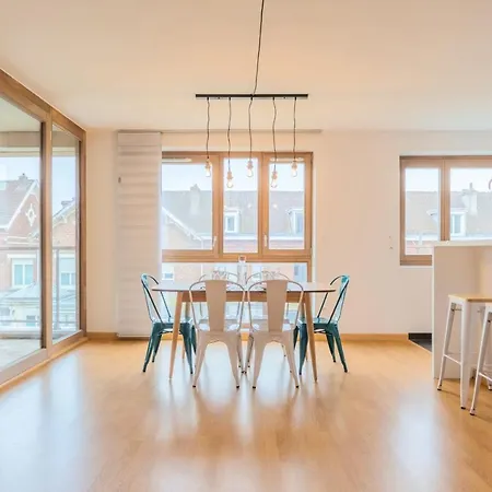 Апартаменты Euratechnologies - Superb Bright Apartment Parking And Balcony ! Лилль